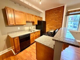 3947 Mintwood St in Pittsburgh, PA - Building Photo