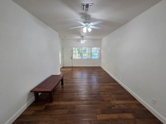 1402 Boston Ave in Fort Pierce, FL - Building Photo - Building Photo