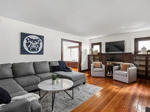 4643 Rookwood Ave in Indianapolis, IN - Foto de edificio - Building Photo