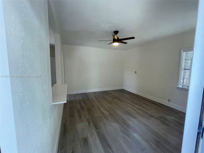 126 NE 19th Ave in Pompano Beach, FL - Building Photo - Building Photo