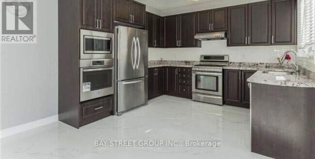 79 Acer Crescent in Whitchurch-Stouffville, ON - Building Photo - Building Photo