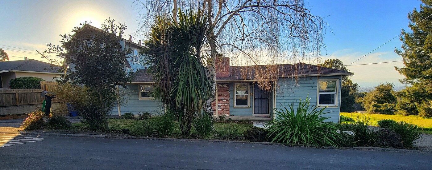 25377 Morse Ct in Hayward, CA - Building Photo