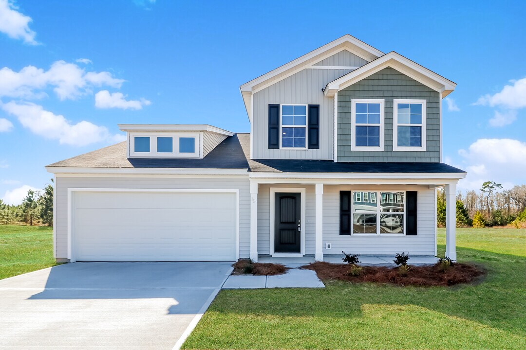 153 Tondee Wy in Midway, GA - Foto de edificio