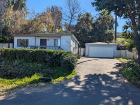 8564 Vista Del Verde in El Cajon, CA - Building Photo