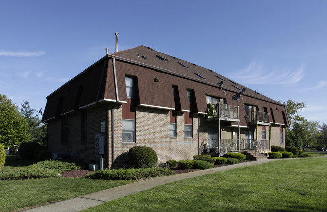 Ginger Mews in Eatontown, NJ - Building Photo - Building Photo