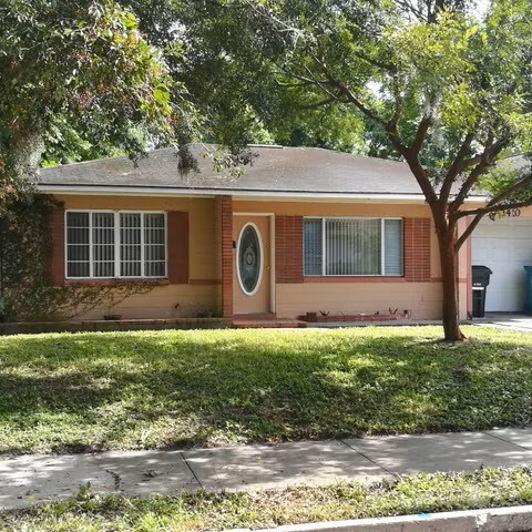 1410 Pinecrest Pl in Orlando, FL - Building Photo