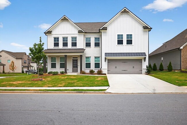 property at 4407 Silver Oak Dr SW