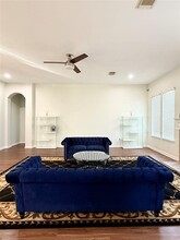 8122 Dune Brook Dr in Houston, TX - Building Photo - Building Photo