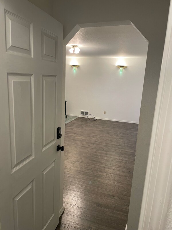 530 NW Carolyn Ln-Unit -B in Poulsbo, WA - Building Photo - Building Photo