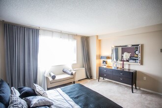 Welcome to Enclave Silver Spring! in Silver Spring, MD - Foto de edificio - Interior Photo