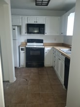 127 E Pamela Dr in Lafayette, LA - Building Photo - Building Photo