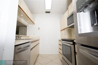 3583 Cocoplum Cir in Coconut Creek, FL - Building Photo - Building Photo