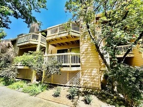 2875 Idlewild Dr in Reno, NV - Building Photo - Building Photo