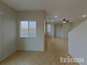 10119 Deep Glen St in Las Vegas, NV - Building Photo - Building Photo