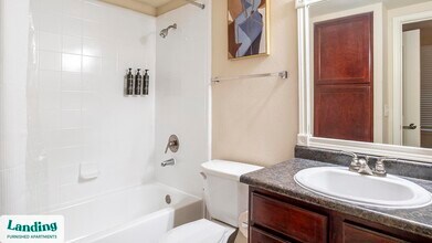 8989 West Rd, Unit 918 in Houston, TX - Building Photo - Building Photo