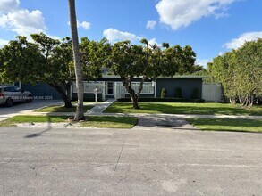 1951 NE 185th Terrace in North Miami Beach, FL - Building Photo - Building Photo