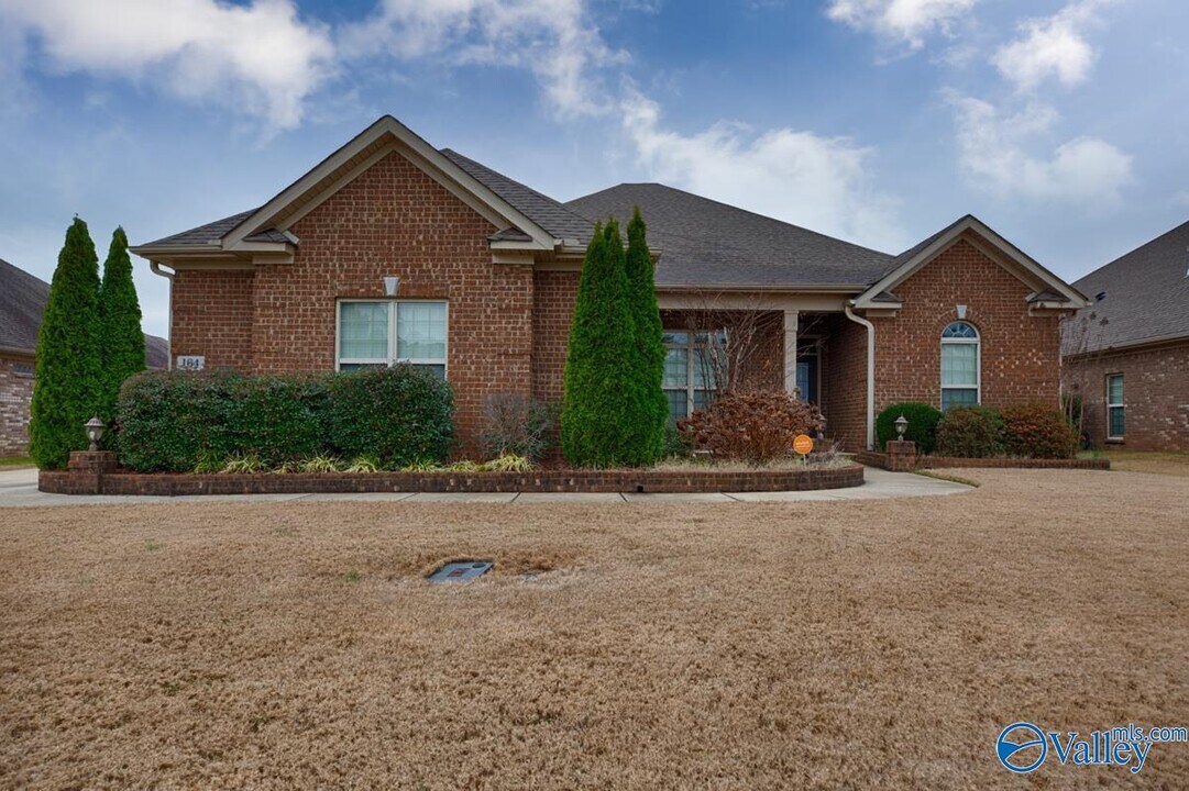 104 Jenny Dr in Madison, AL - Building Photo