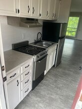 200 Thistlewood Ave, Unit 400 in Frankfort, KY - Building Photo - Building Photo