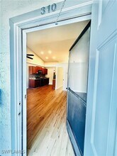 826 Wiggins Pass Rd in Naples, FL - Building Photo - Building Photo