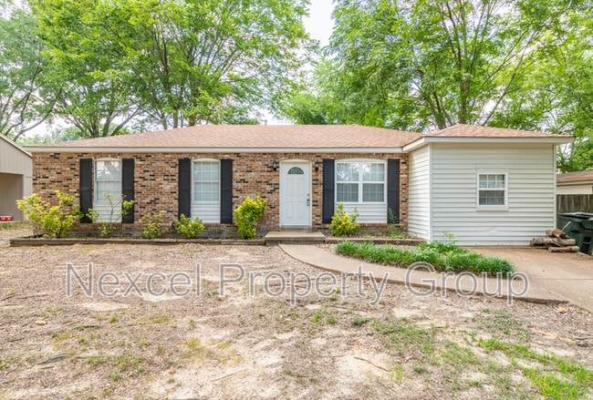 property at 2248 Colonial Hills Dr