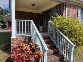 1201 Martindale Dr in Fayetteville, NC - Building Photo