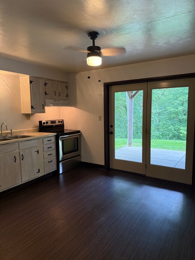 16357 Irish Ridge Rd, Unit 20 in East Liverpool, OH - Building Photo - Building Photo