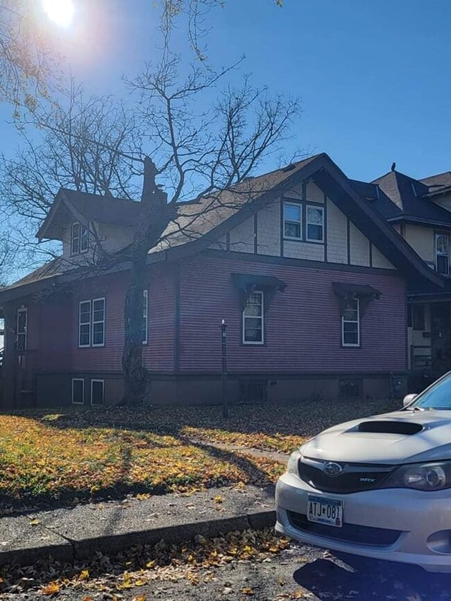 property at 1928 E 5th St