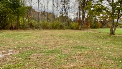 184 Hampton St in Mountain City, TN - Building Photo - Building Photo