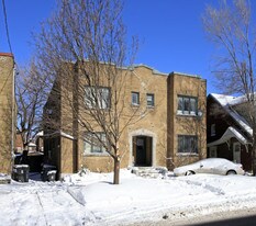 178-180 Mt Pleasant Rd in Toronto, ON - Building Photo
