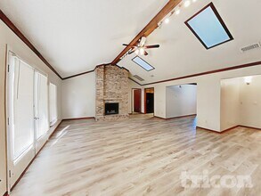 4750 Deerfoot Ct in Jacksonville, FL - Foto de edificio - Building Photo