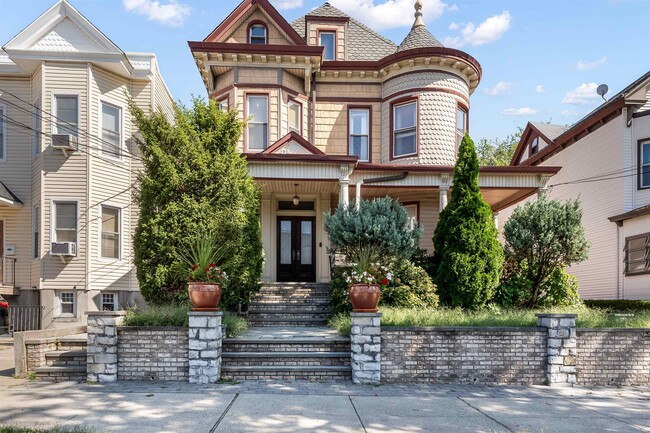 property at 26 Carlton Ave