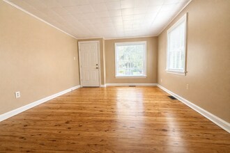 512 S Cole St in Indianapolis, IN - Building Photo - Building Photo