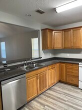 772 S Polk Street in Giddings, TX - Building Photo - Building Photo