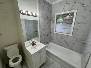 611 Dauphin Island Pkwy in Mobile, AL - Building Photo - Building Photo