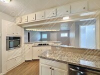 5405 Southlea St photo'