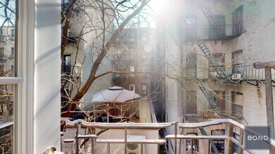 246 Mott St in New York, NY - Building Photo - Building Photo