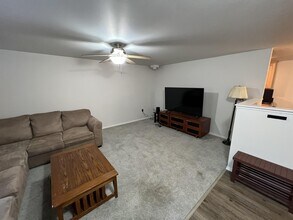 1018 SW Shannon Dr in Port Orchard, WA - Building Photo - Building Photo