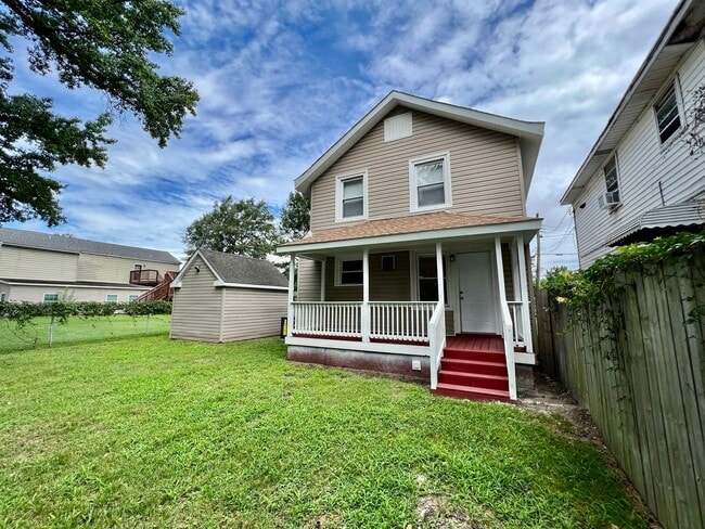 1441 W 38th St in Norfolk, VA - Building Photo - Building Photo