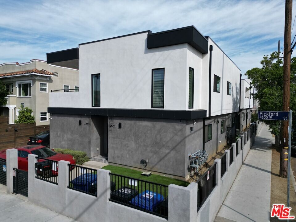 4603 Pickford St in Los Angeles, CA - Building Photo