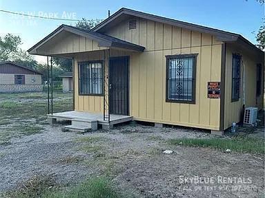 503 W Park Ave in Pharr, TX - Building Photo - Building Photo