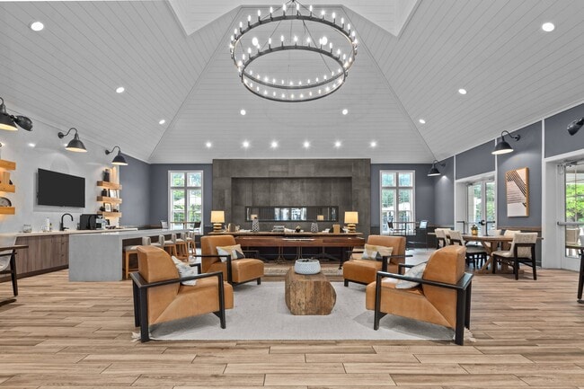 Barclay Chase Apartment Homes in Marlton, NJ - Building Photo - Building Photo