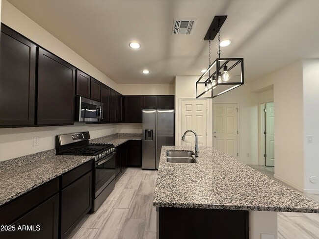 1708 S 83rd Way in Mesa, AZ - Foto de edificio - Building Photo