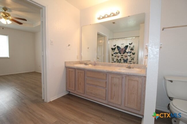 property at 301 Mesquite Cir
