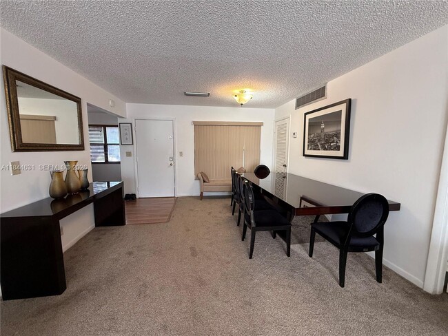 2225 Monroe St in Hollywood, FL - Building Photo - Building Photo