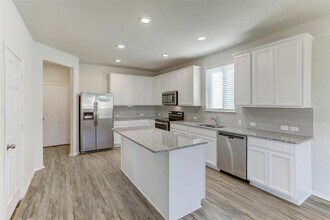 313 Spotted Rail Rdg in Leander, TX - Foto de edificio - Building Photo