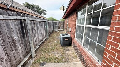 2716 Presidio Dr in Edinburg, TX - Building Photo - Building Photo