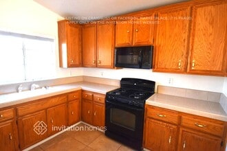 234 Lapwing Ln in Galt, CA - Foto de edificio - Building Photo