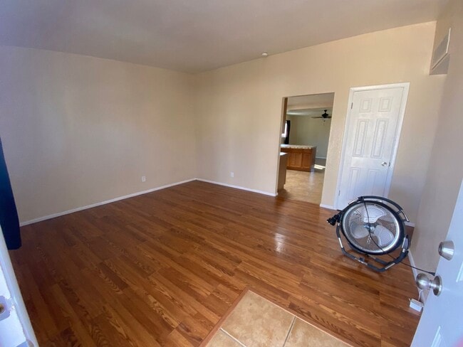 825 Marcella St NE in Albuquerque, NM - Building Photo - Building Photo