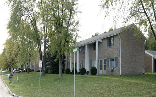 2814-2856 Riviera Dr in Fairlawn, OH - Foto de edificio - Building Photo