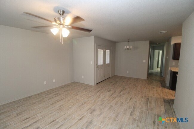 131 Cameron Dr, Unit A in Copperas Cove, TX - Building Photo - Building Photo